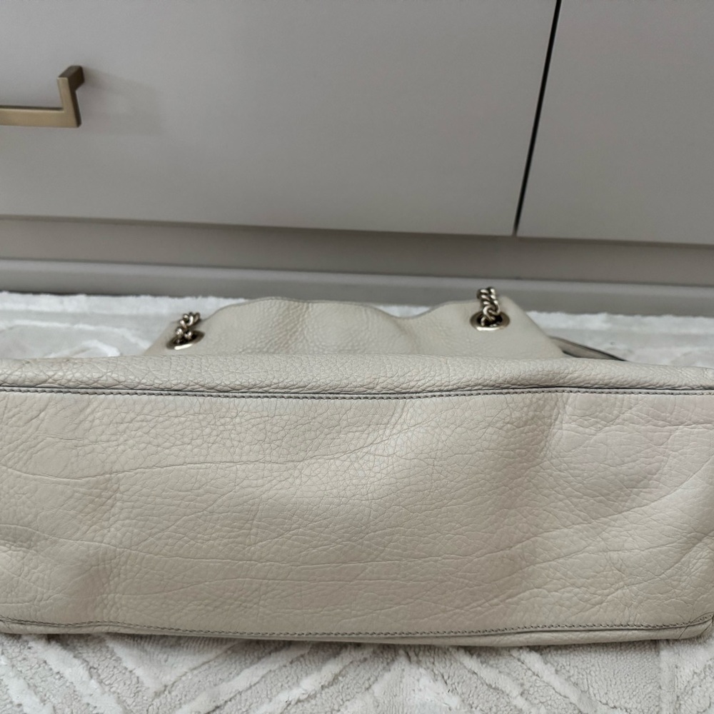 Gucci Cream Leather Shoulder Bag - Picture 2 of 9